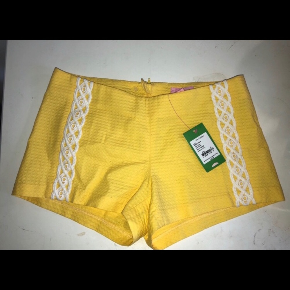 Lilly Pulitzer shorts 💛